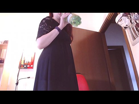 ❤️ Submisivní otrokyně, která miluje špinavé a svůdné kalhotky, je po zhlédnutí tohoto videa nucena masturbovat! Kvalitní sex u cs.xxxbunker.ru