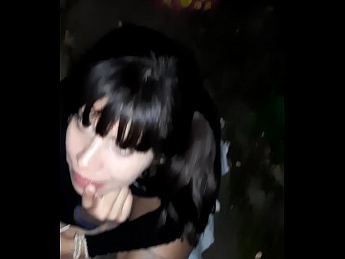 ❤️ Na ulici zduřelý penis výměnou za bonbóny Kvalitní sex u cs.xxxbunker.ru